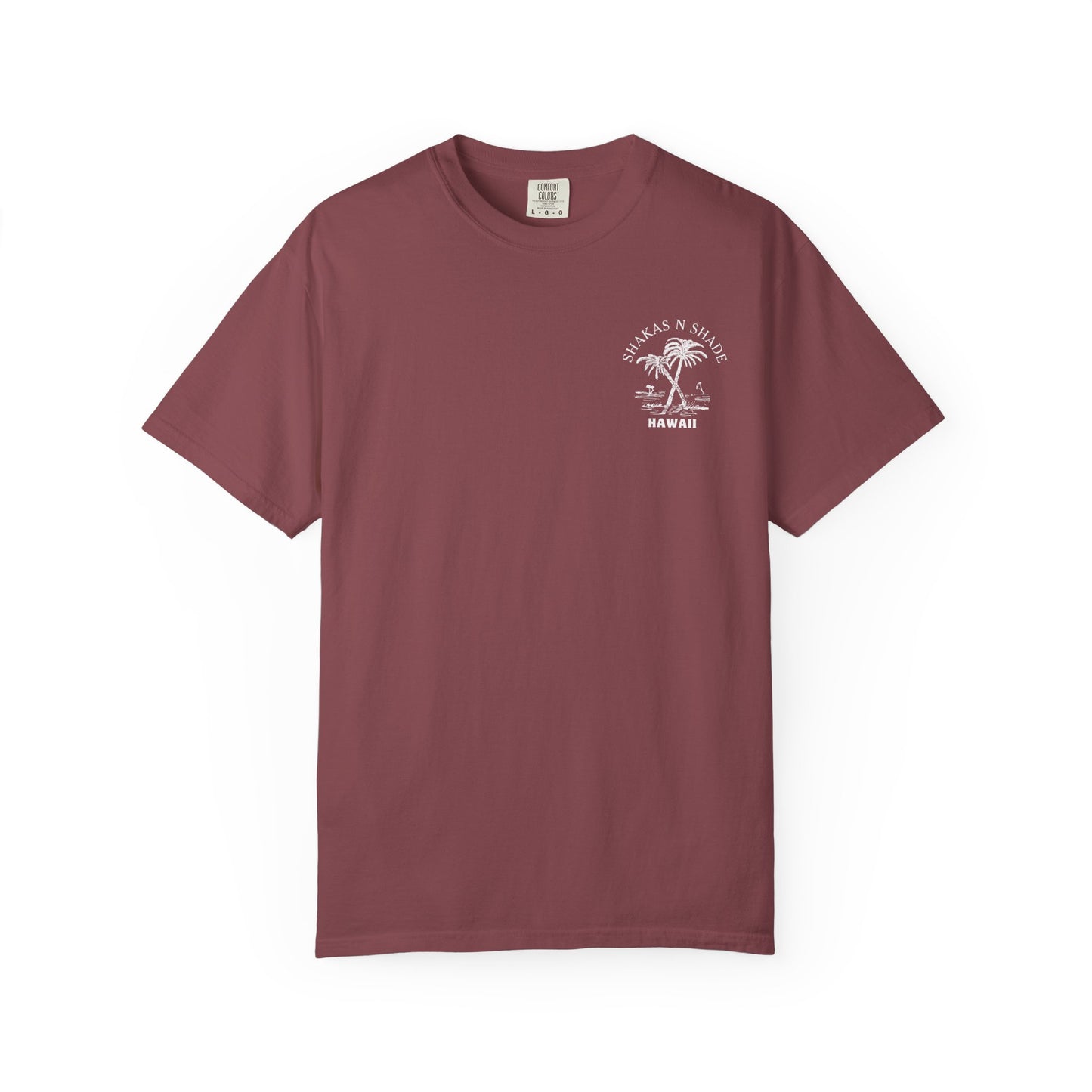 He aliʻi ka ʻāina, he kauwā ke kanaka (The land is chief, man is its servant) Mens T-Shirt