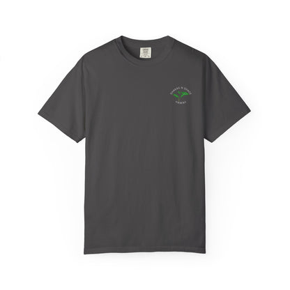 E mālama i ka ʻāina, e mālama ka ʻāina iā ʻoe (Care for the land, and the land will care for you) Mens T-Shirt