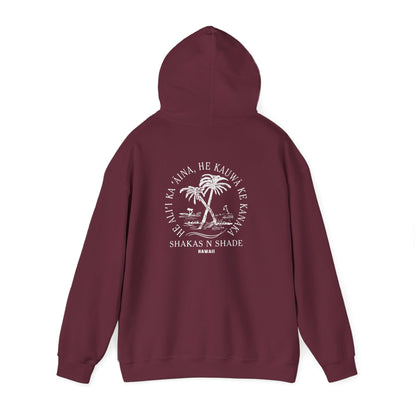 He aliʻi ka ʻāina, he kauwā ke kanaka (The land is chief, man is its servant) Sweatshirt